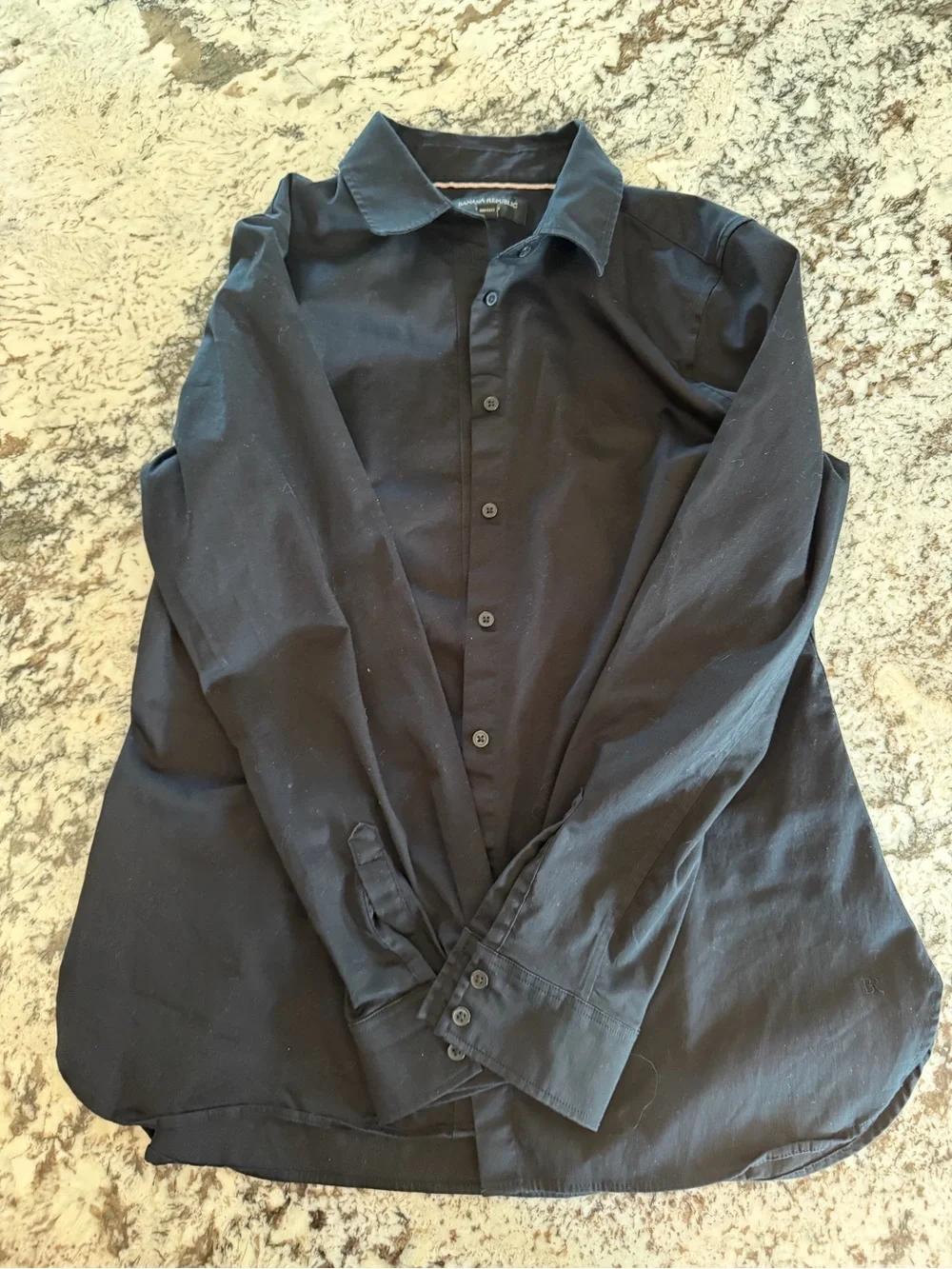 Women’s Banana Republic Tailored Fit Black Button-Up Shirt - Classic Long Sleeve